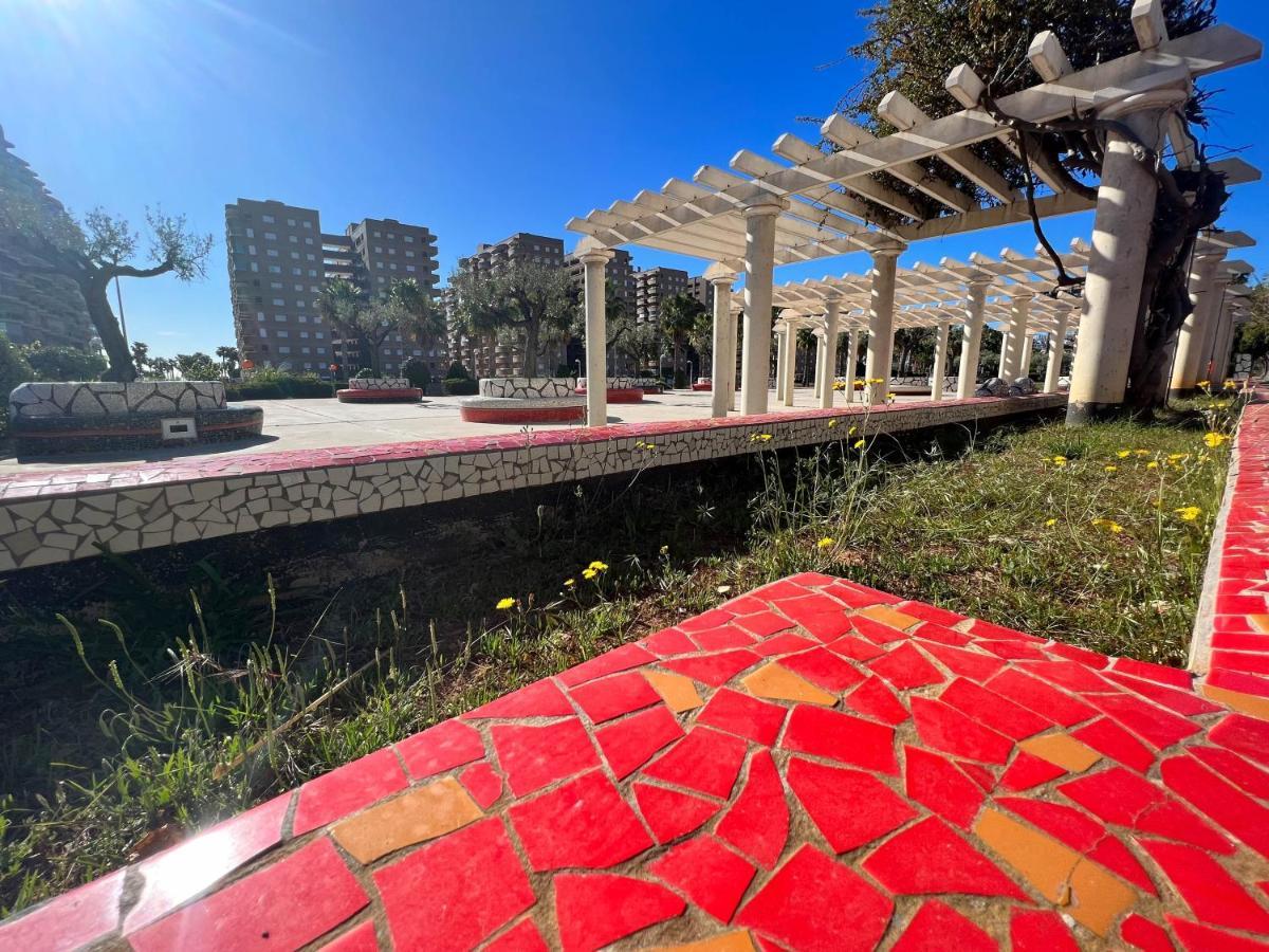 Gym, Ping Pong, Piscina Y Garaje Apartman Orpesa Kültér fotó